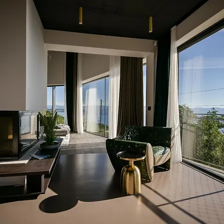 Sensational Istria Scenice Platinium 5 Bedrooms Stunning Sea Views Sauna And Gym Villa *