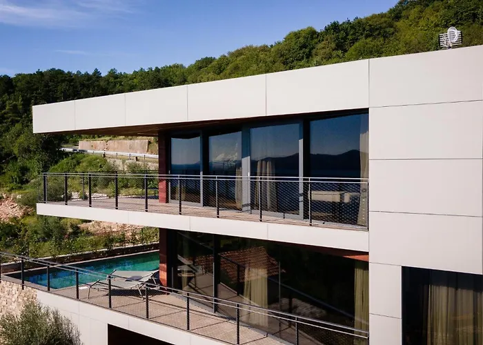 فيلة Sensational Istria Scenice Platinium 5 Bedrooms Sea Views أوباتيا